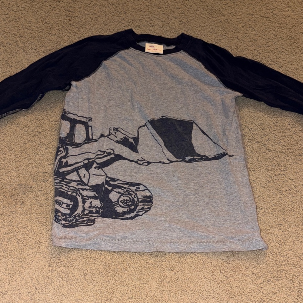 Hanna Andersson Gray and Black Long Sleeve Tee